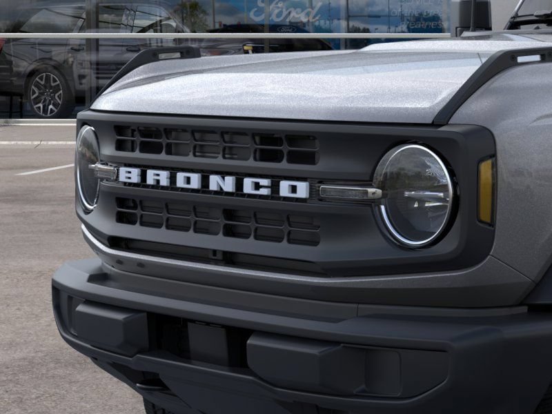 New 2025 Ford Bronco 4-Door AWD/4WD image 19