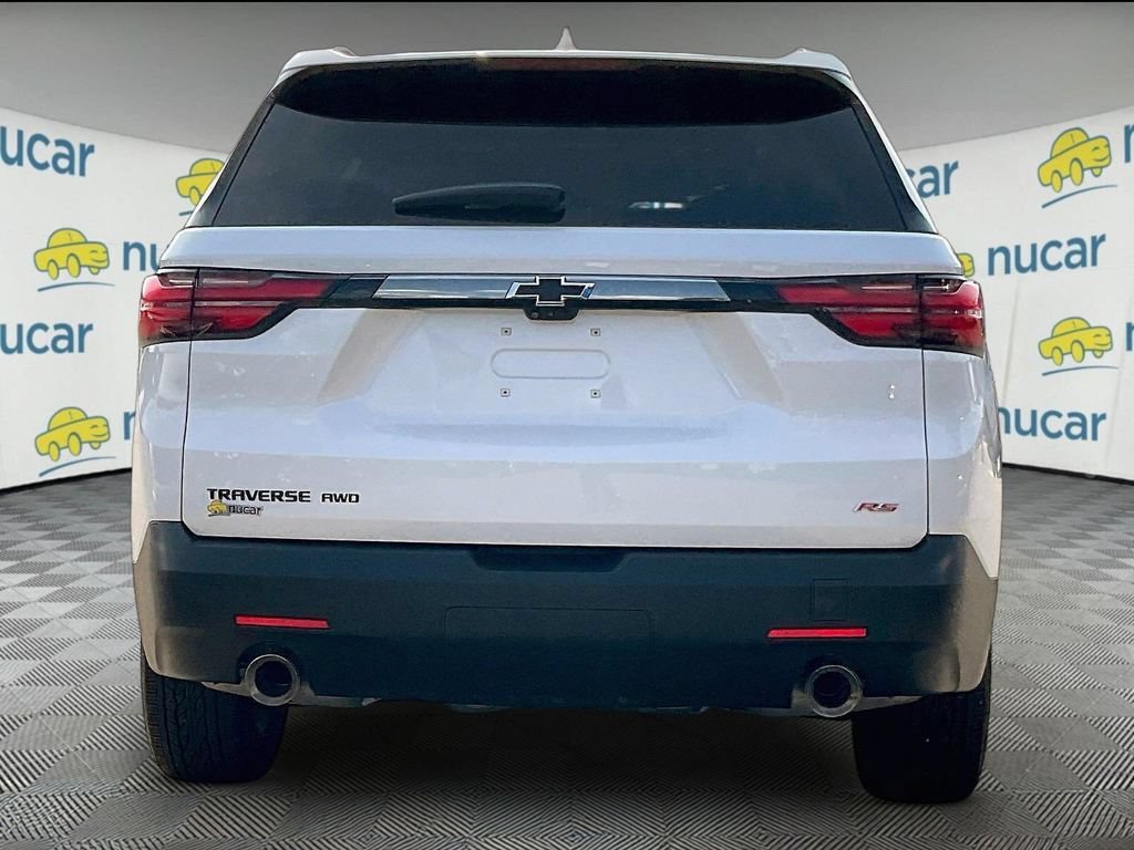 Used 2023 Chevrolet Traverse RS w/ LPO, Floor Liner Package AWD/4WD image 5