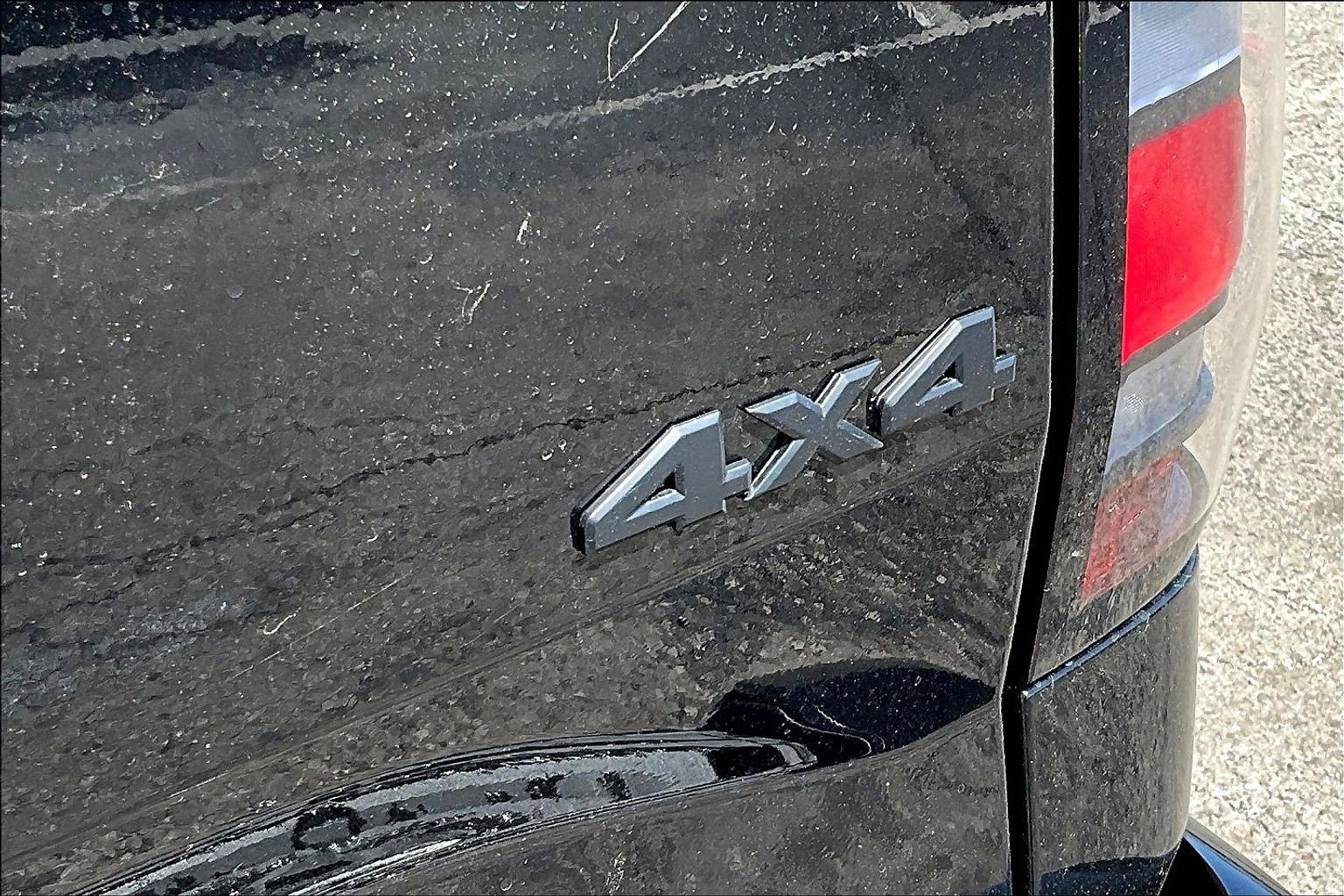 New 2026 Nissan Frontier SV AWD/4WD image 13