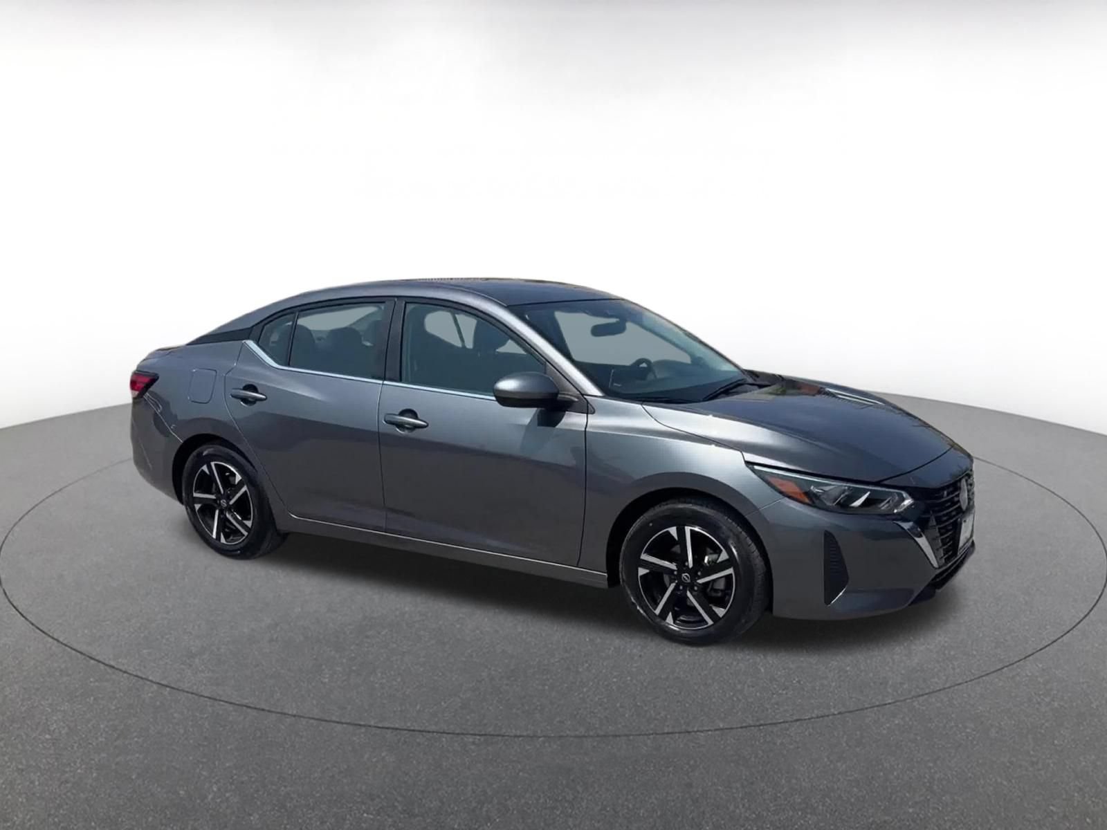 Used 2025 Nissan Sentra SV FWD video 2
