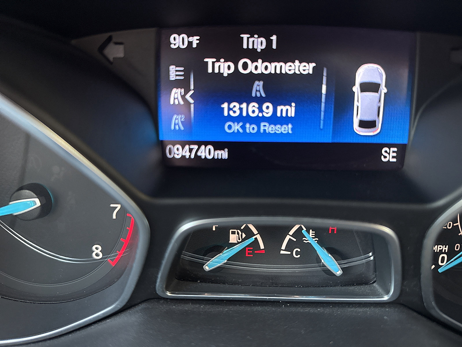 Used 2016 Ford Focus SE w/ SE Power Seat Package FWD image 39