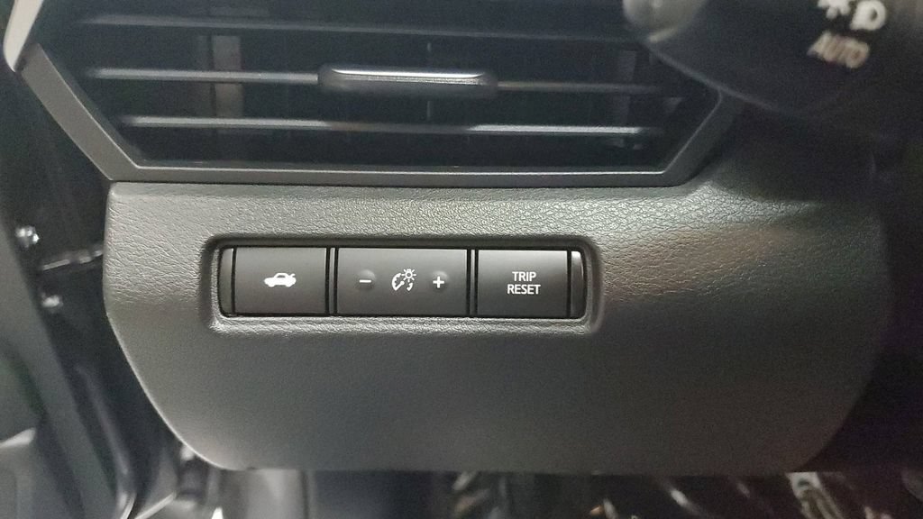 Used 2024 Nissan Altima 2.5 SR FWD image 23