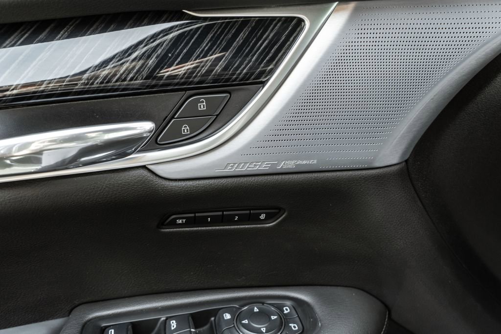 Used 2024 Cadillac XT6 Premium Luxury image 17