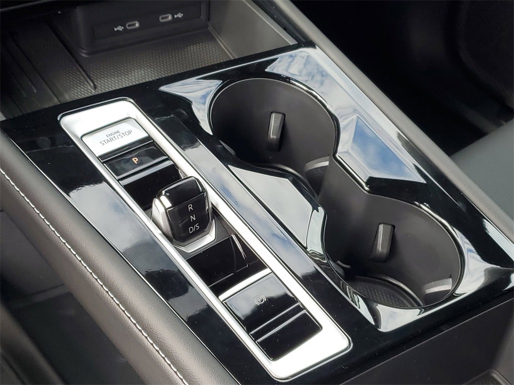 New 2026 Volkswagen Atlas Cross Sport SEL Premium R-Line image 26