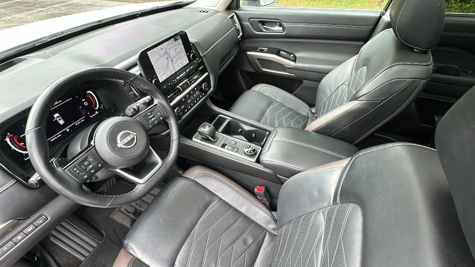 Certified 2023 Nissan Pathfinder Platinum AWD/4WD image 22