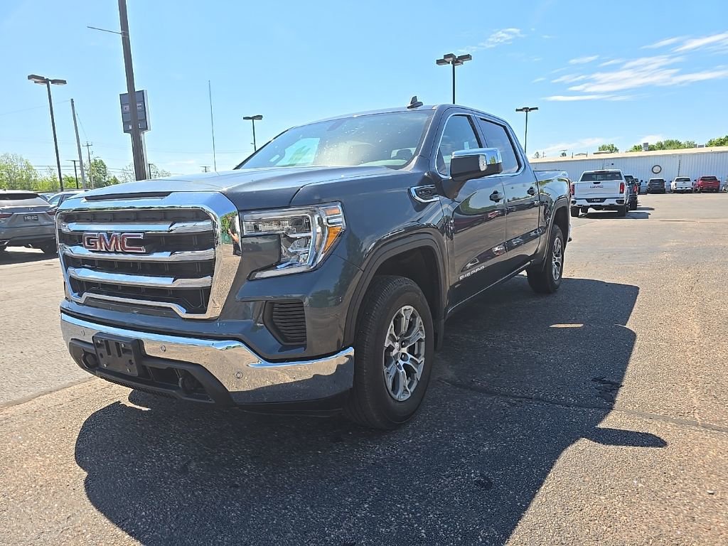 Used 2020 GMC Sierra 1500 SLE w/ SLE Value Package AWD/4WD image 2