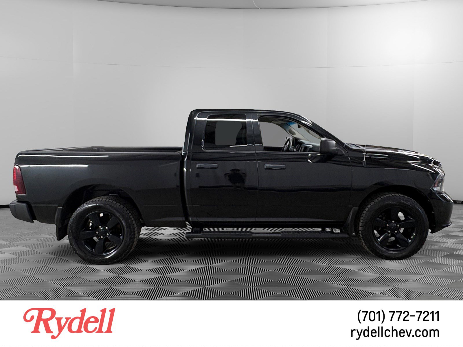 Used 2015 RAM 1500 Express w/ Black Ram 1500 Express Group AWD/4WD image 6