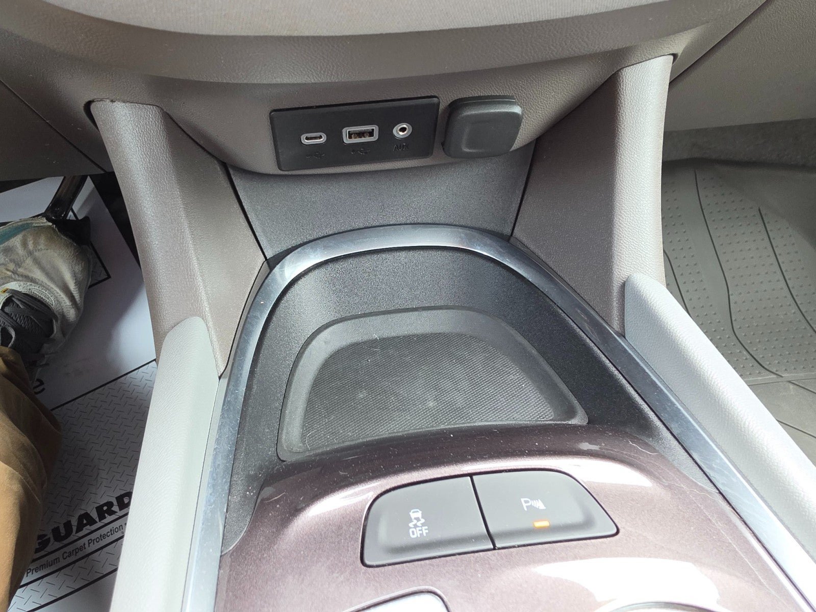 Used 2021 Chevrolet Malibu LT FWD image 40