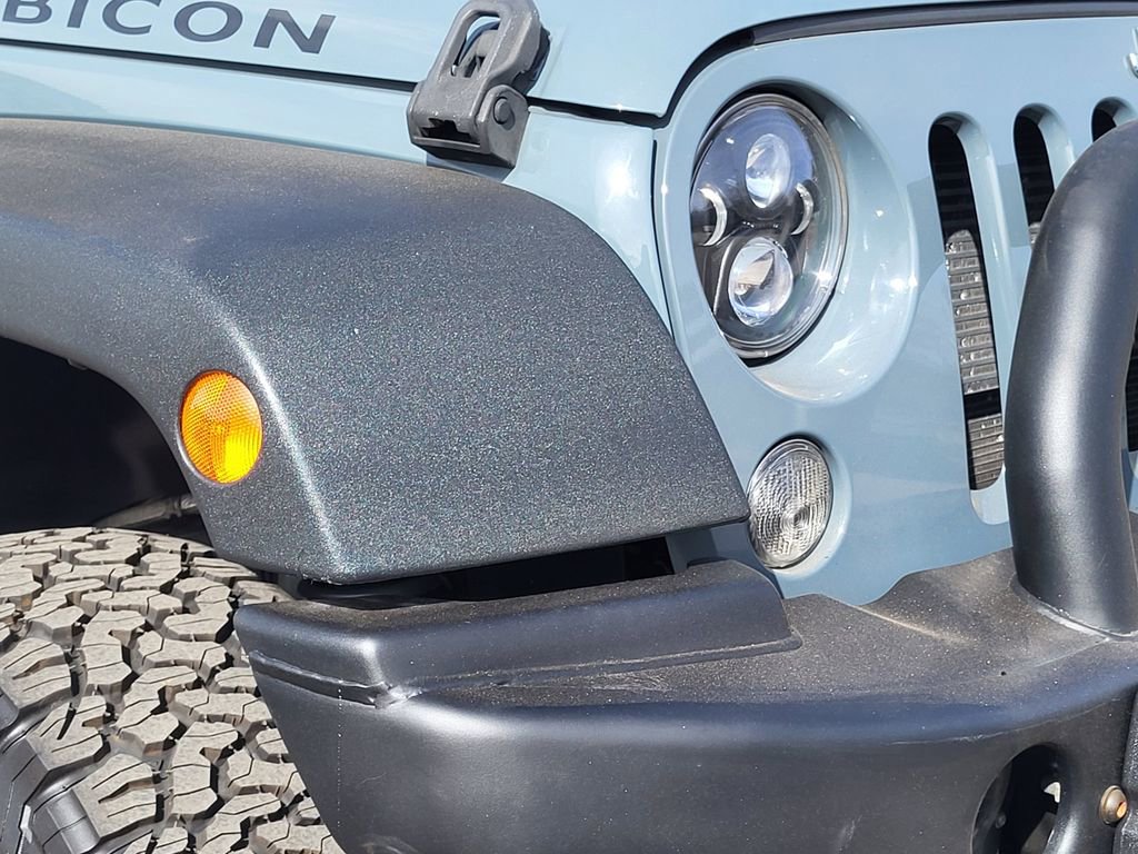 Used 2014 Jeep Wrangler Unlimited Rubicon w/ Connectivity Group image 8