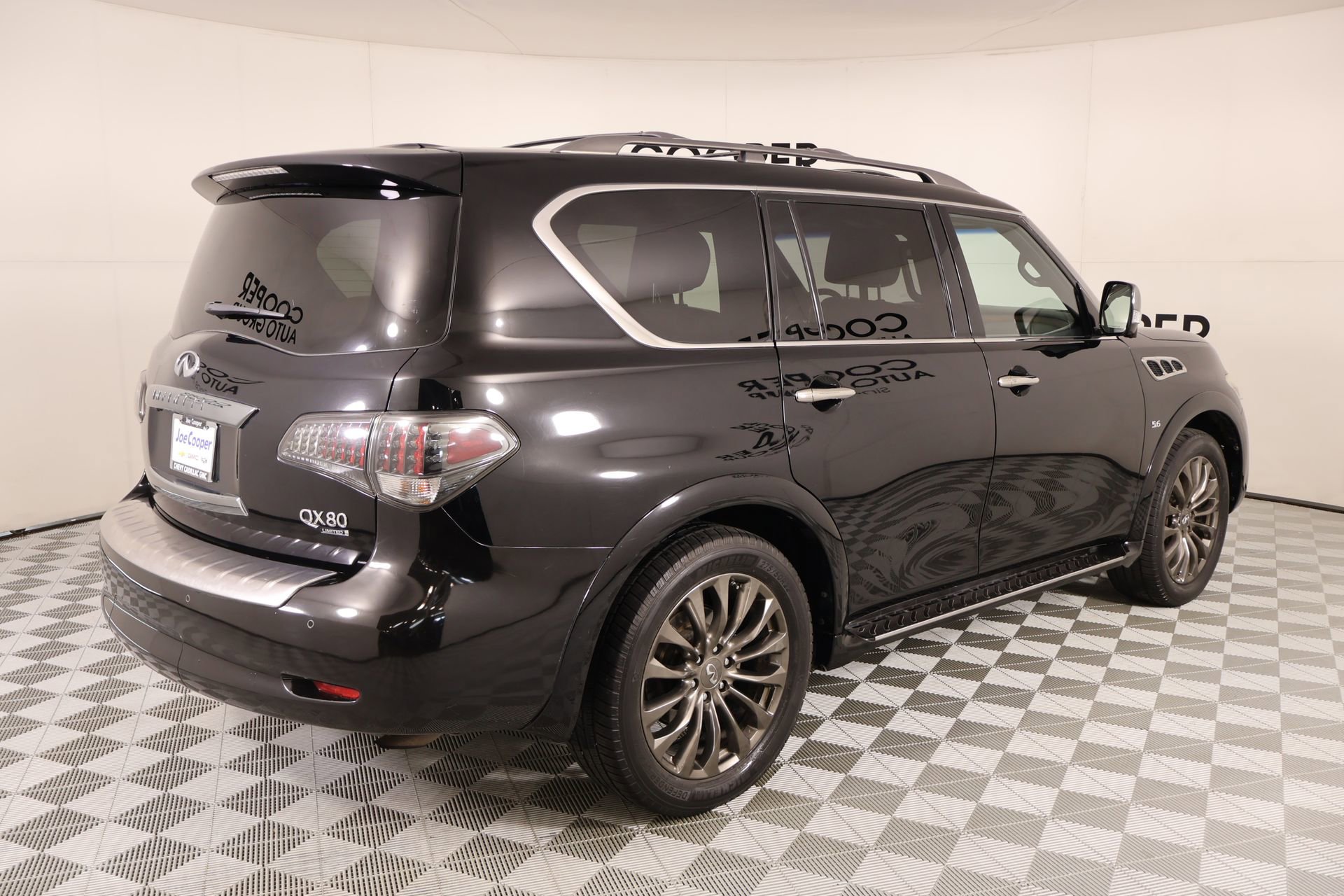 Used 2016 INFINITI QX80 Limited w/ All Season Package AWD/4WD image 24