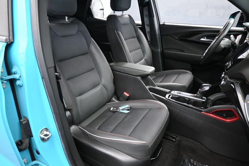 Used 2021 Chevrolet TrailBlazer RS w/ Sun and Liftgate Package FWD image 50