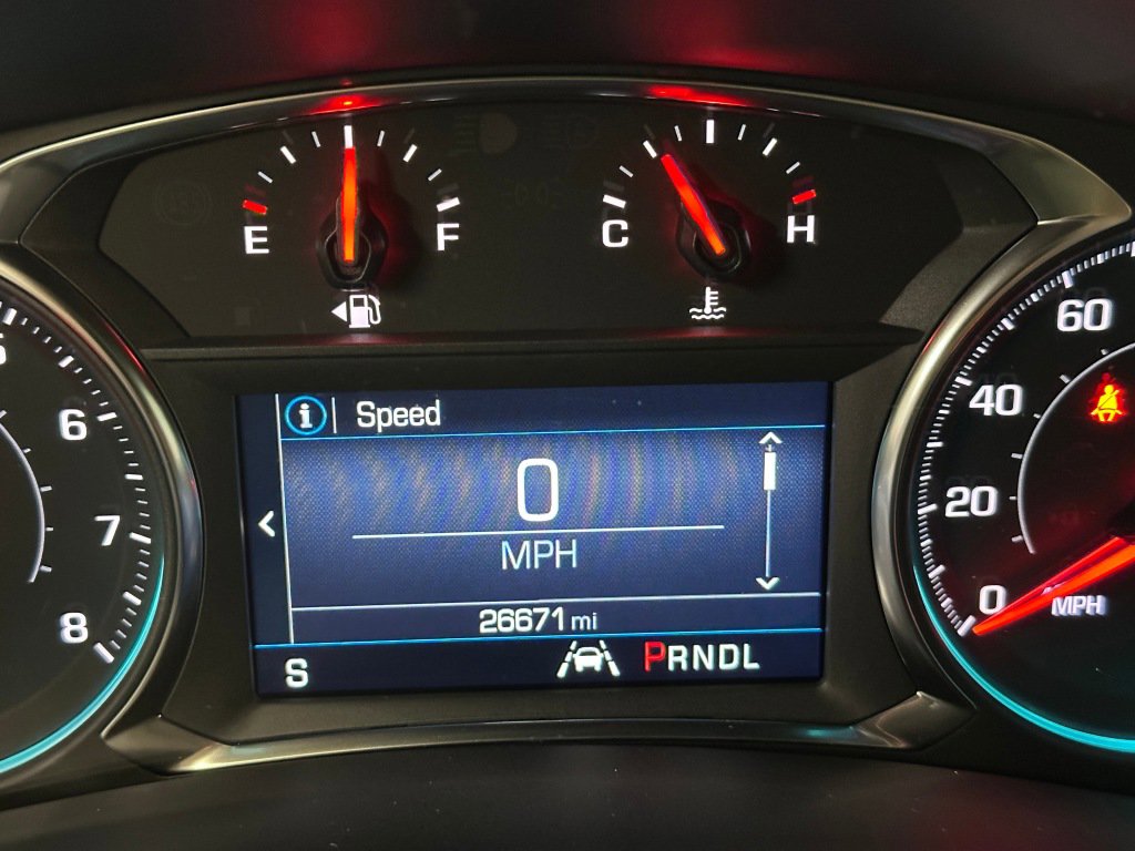 Certified 2023 Chevrolet Equinox RS image 3