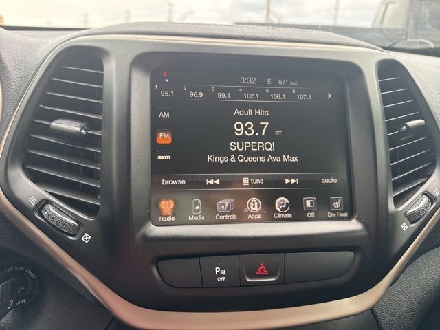 Used 2016 Jeep Cherokee 75th Anniversary image 25