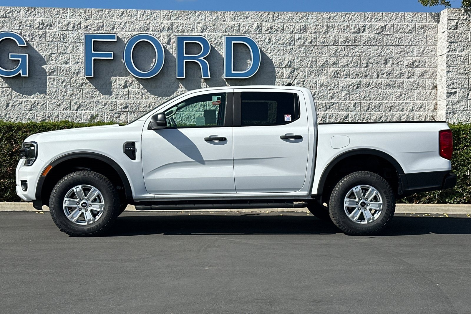 New 2025 Ford Ranger XL image 7