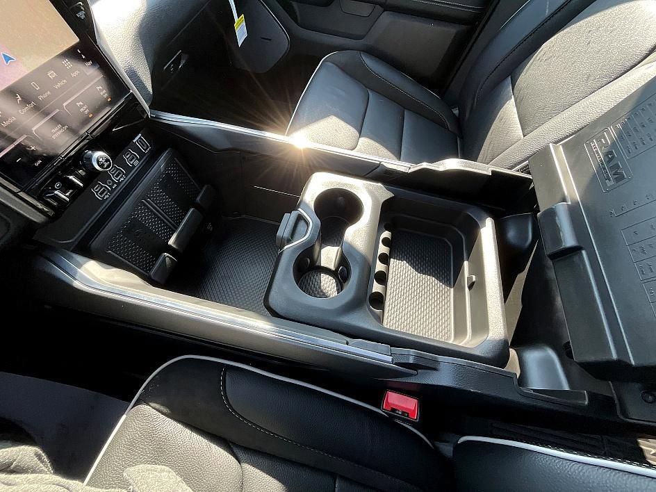 New 2026 RAM 1500 Laramie w/ Night Edition image 32