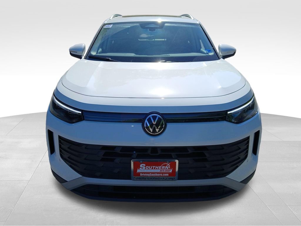 New 2026 Volkswagen Tiguan SE image 8