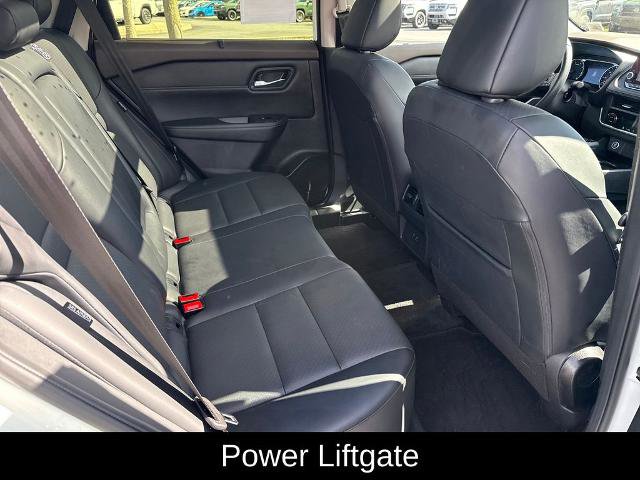 Certified 2023 Nissan Rogue SV w/ SV Premium B Package AWD/4WD image 16