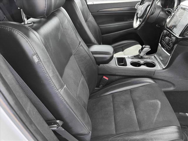 Used 2021 Jeep Grand Cherokee Laredo X AWD/4WD image 19