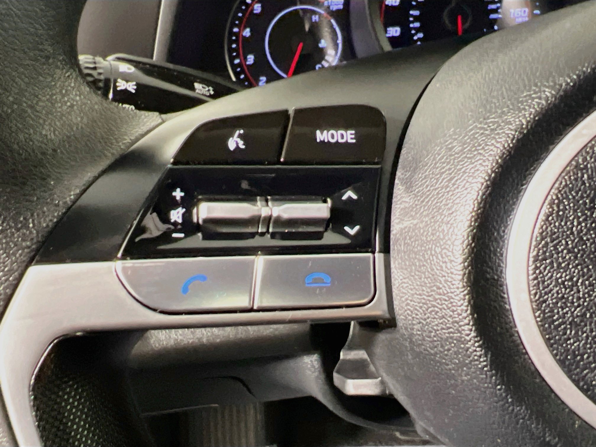 Used 2023 Hyundai Elantra SE FWD image 18