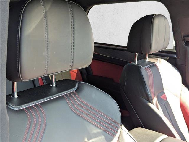 Used 2023 Bentley Bentayga image 14