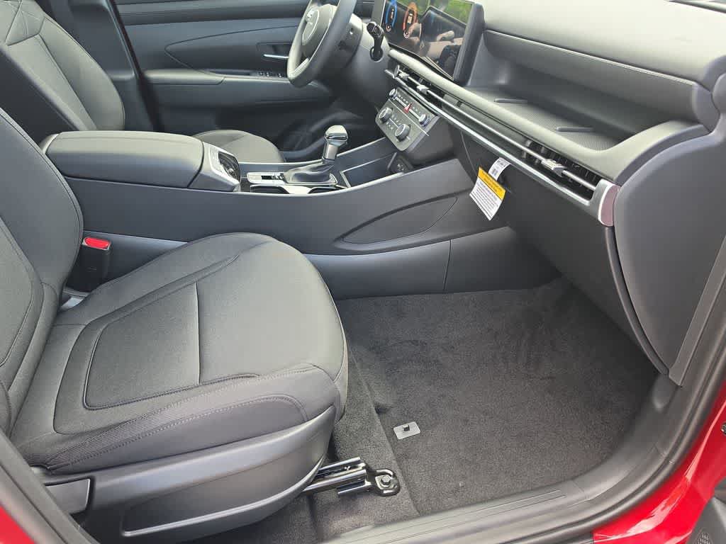 New 2026 Hyundai Tucson SE w/ Tow & Go Package FWD image 22