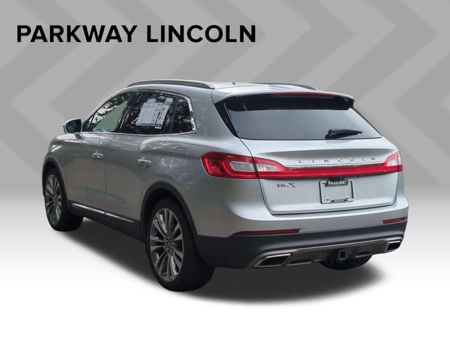 Used 2016 Lincoln MKX Reserve FWD image 3