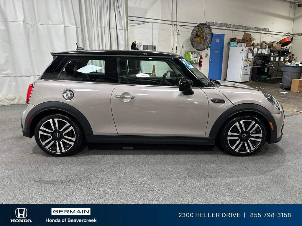 Used 2024 MINI Cooper S FWD image 9