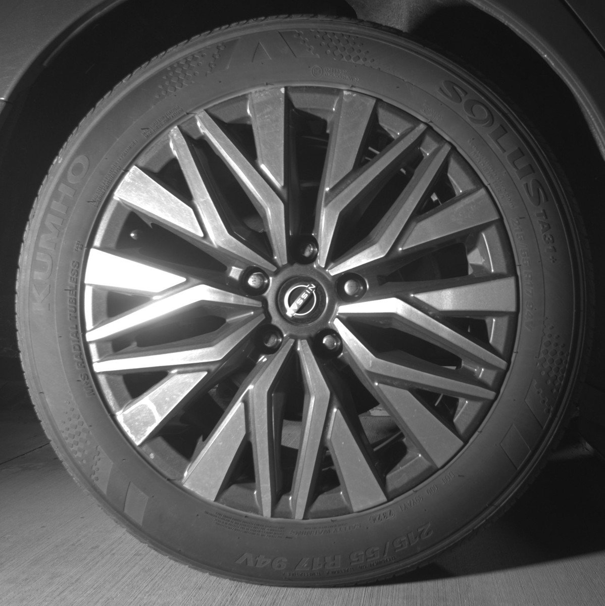 Used 2025 Nissan Altima 2.5 SV FWD image 15
