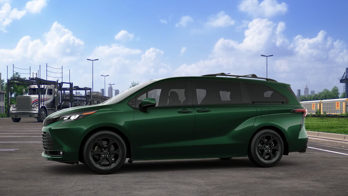 New 2025 Toyota Sienna XLE Woodland Edition image 3