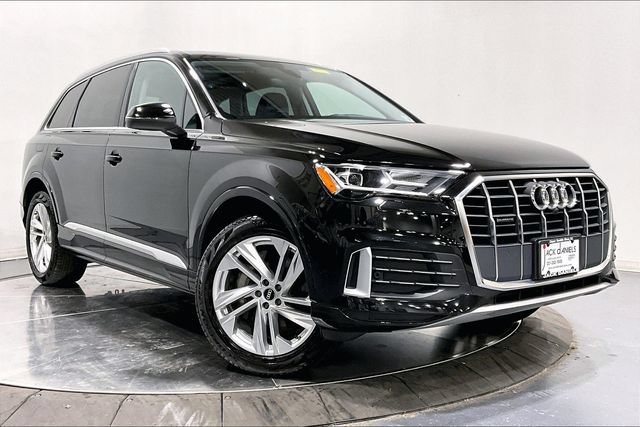 Used 2023 Audi Q7 2.0T Premium w/ Towing Package AWD/4WD image 6
