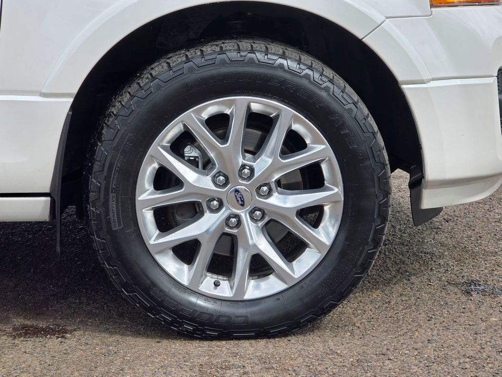 Used 2016 Ford Expedition Limited w/ Equipment Group 301A image 34