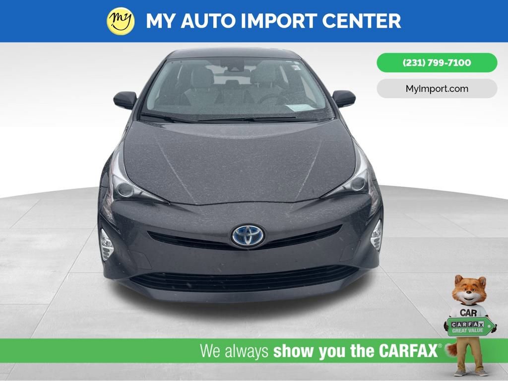 Used 2016 Toyota Prius Four image 2