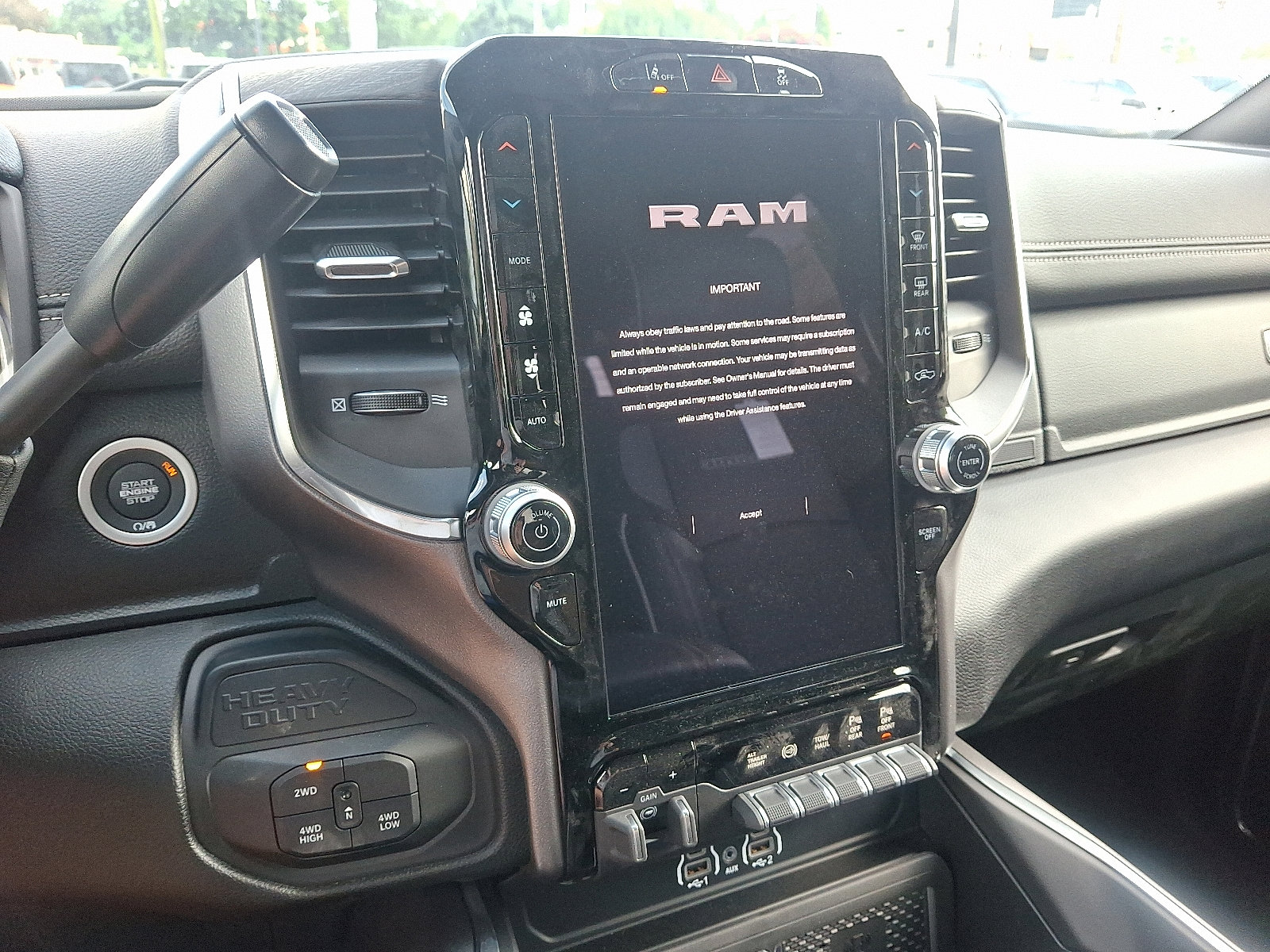 New 2025 RAM 3500 Laramie w/ Max Tow Package image 10