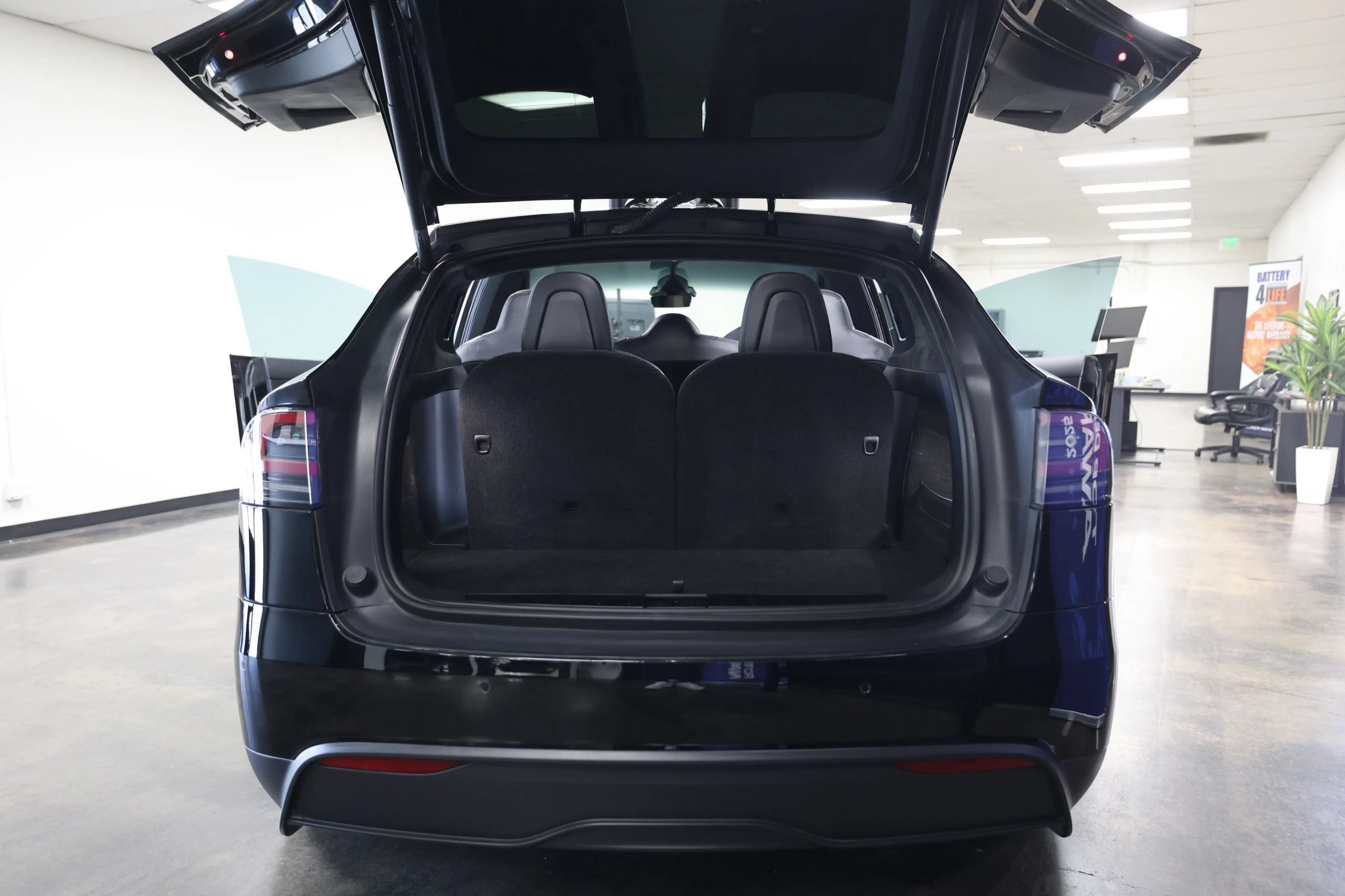 Used 2022 Tesla Model X AWD/4WD image 47