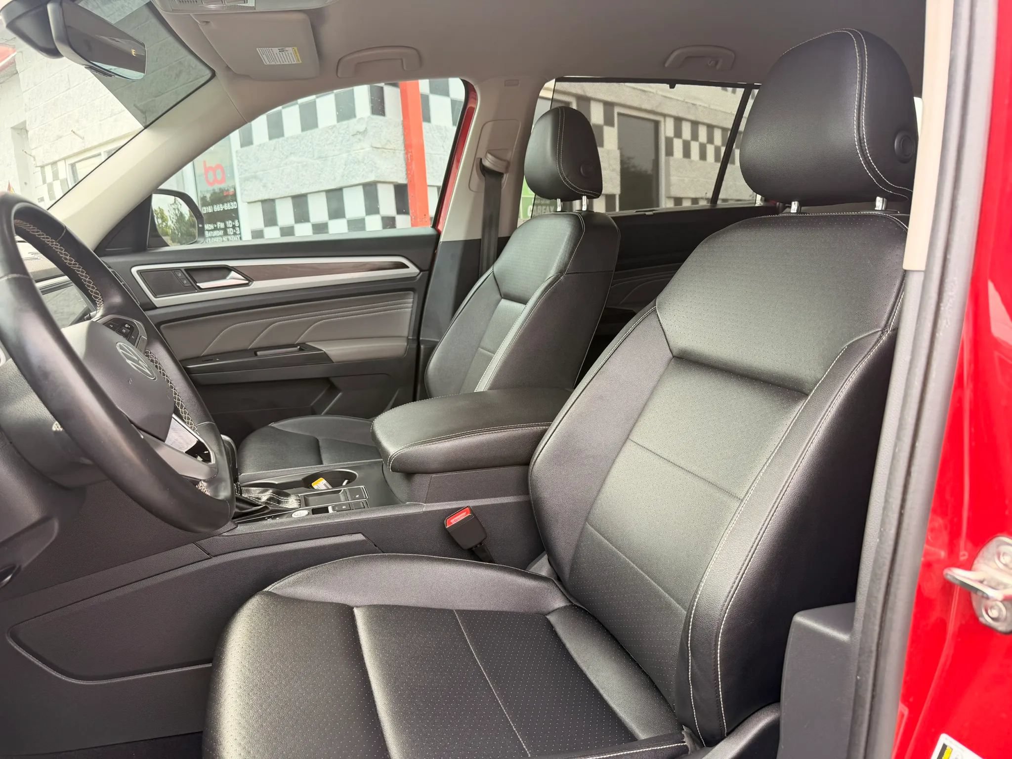 Used 2021 Volkswagen Atlas SE FWD image 12