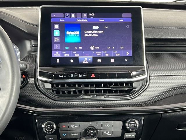 Used 2023 Jeep Compass Altitude image 25