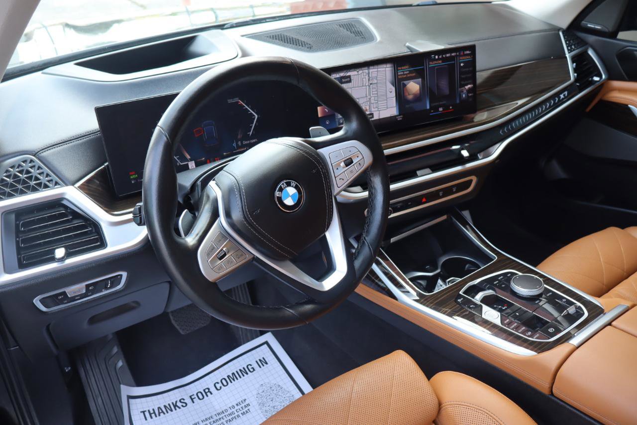 Used 2023 BMW X7 xDrive40i w/ Premium Package image 13