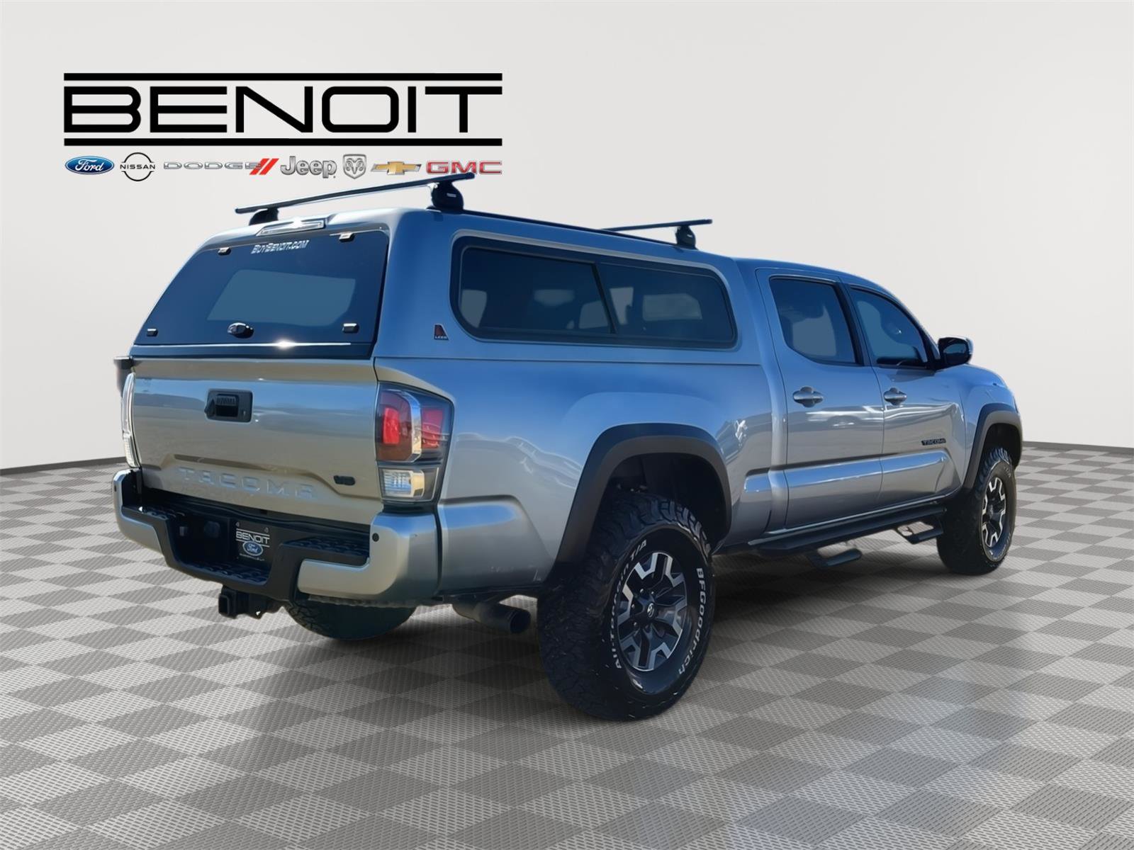 Used 2022 Toyota Tacoma TRD Off-Road w/ Technology Package image 5