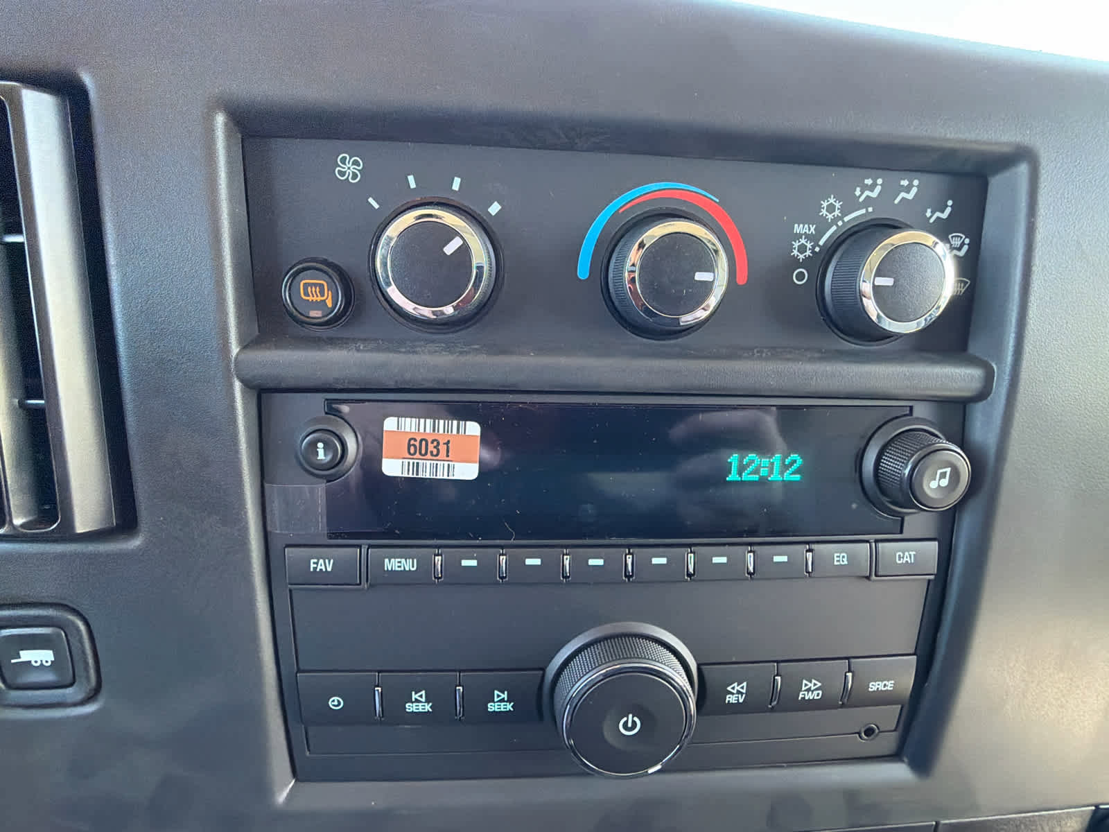 New 2025 GMC Savana 2500 w/ Driver Convenience Package image 33