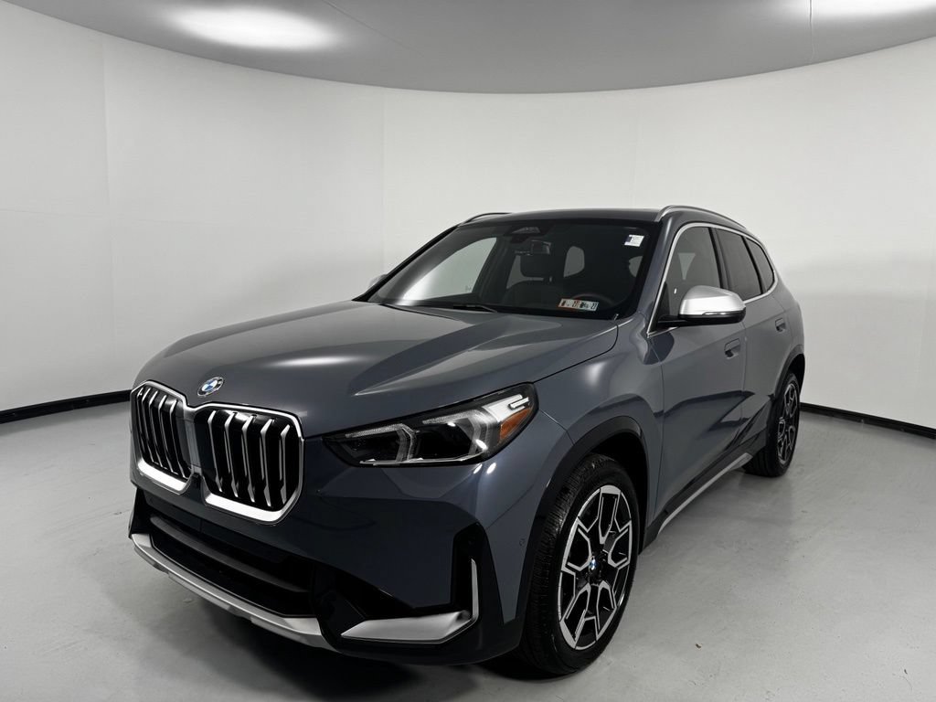 Used 2023 BMW X1 xDrive28i w/ Premium Package AWD/4WD image 4