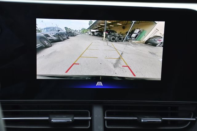 Used 2024 Chevrolet Trax LT FWD image 16