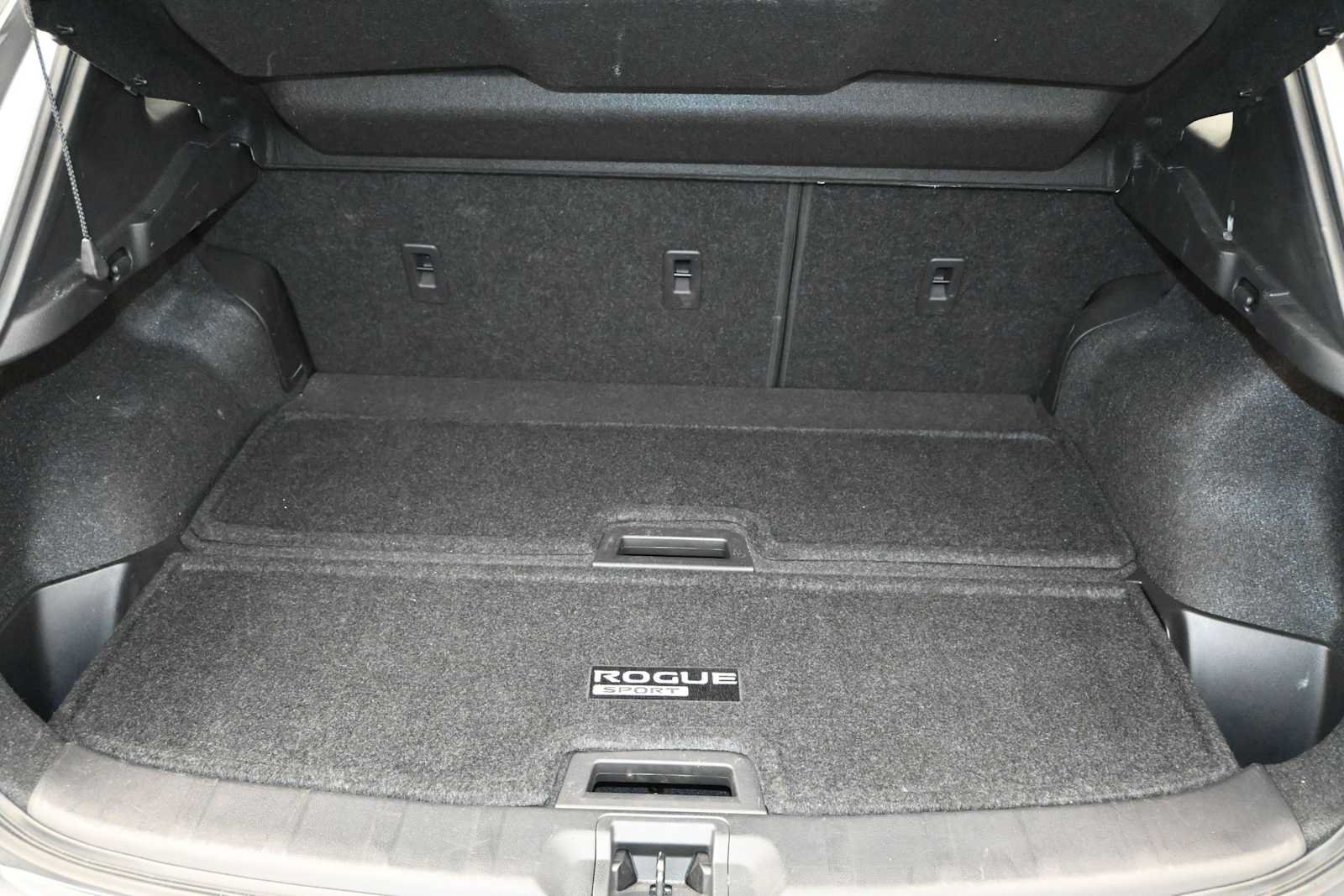 Used 2022 Nissan Rogue Sport SL AWD/4WD image 25