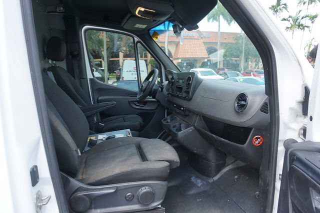 Used 2019 Mercedes-Benz Sprinter 144 image 3