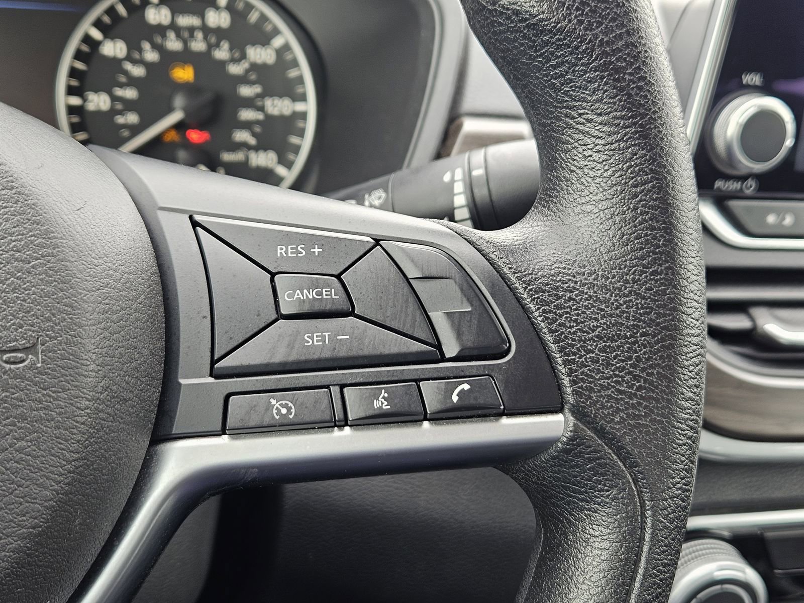 Used 2024 Nissan Altima 2.5 SV FWD image 27