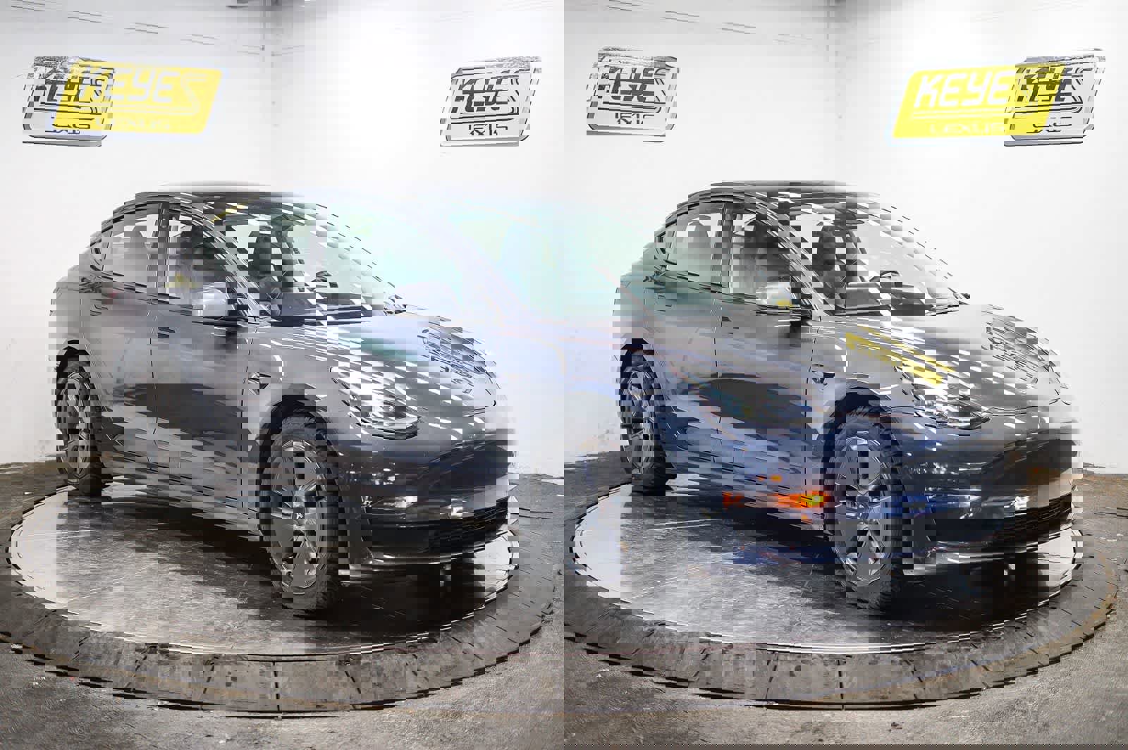 Used 2021 Tesla Model 3 Standard Range Plus image 5