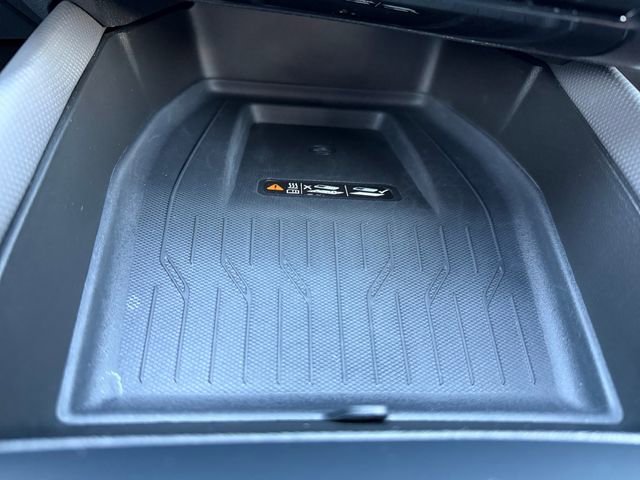 Used 2025 Chevrolet Equinox EV RS image 24