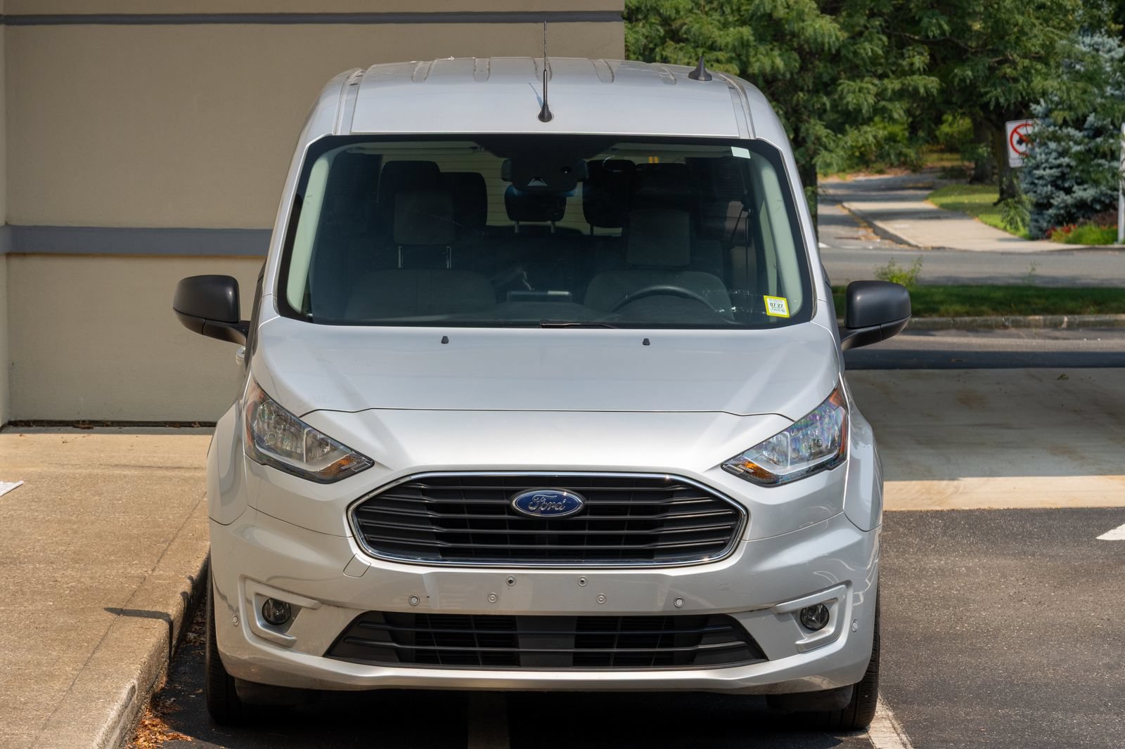 Used 2022 Ford Transit Connect XLT FWD image 6