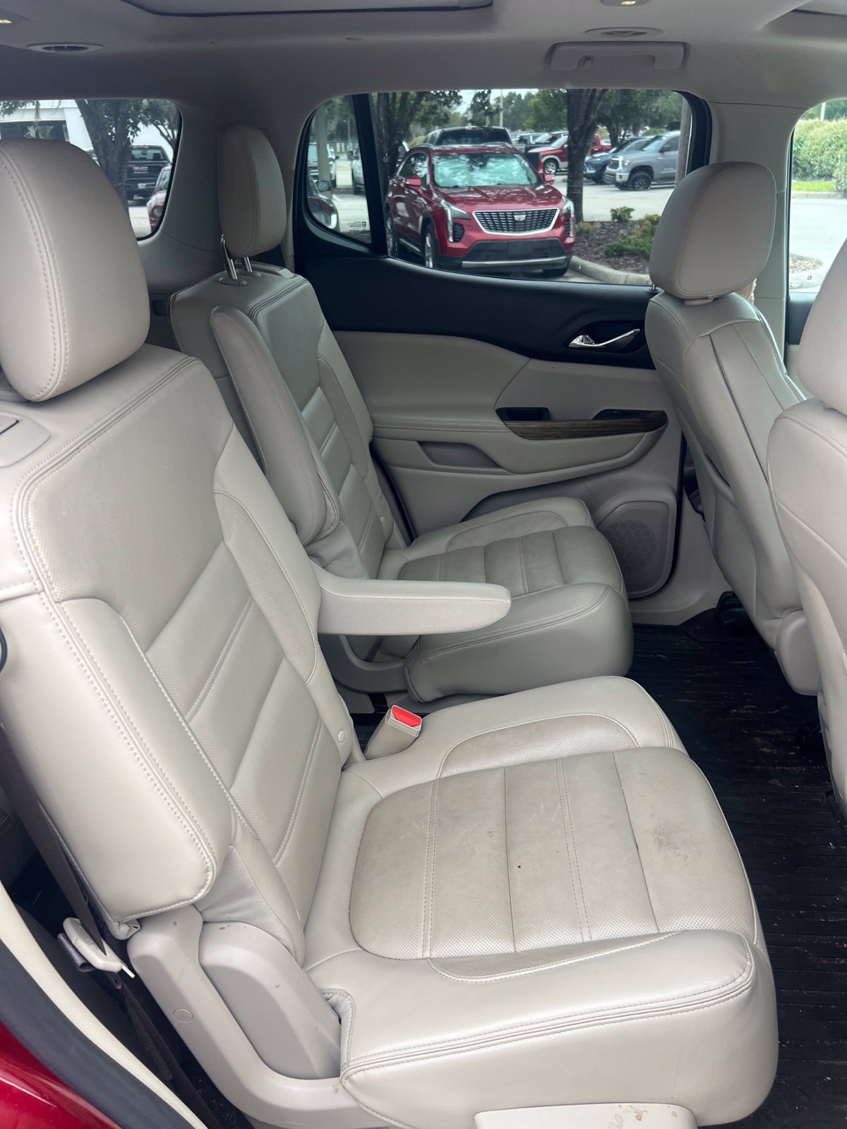 Used 2017 GMC Acadia Denali w/ Technology Package AWD/4WD image 13