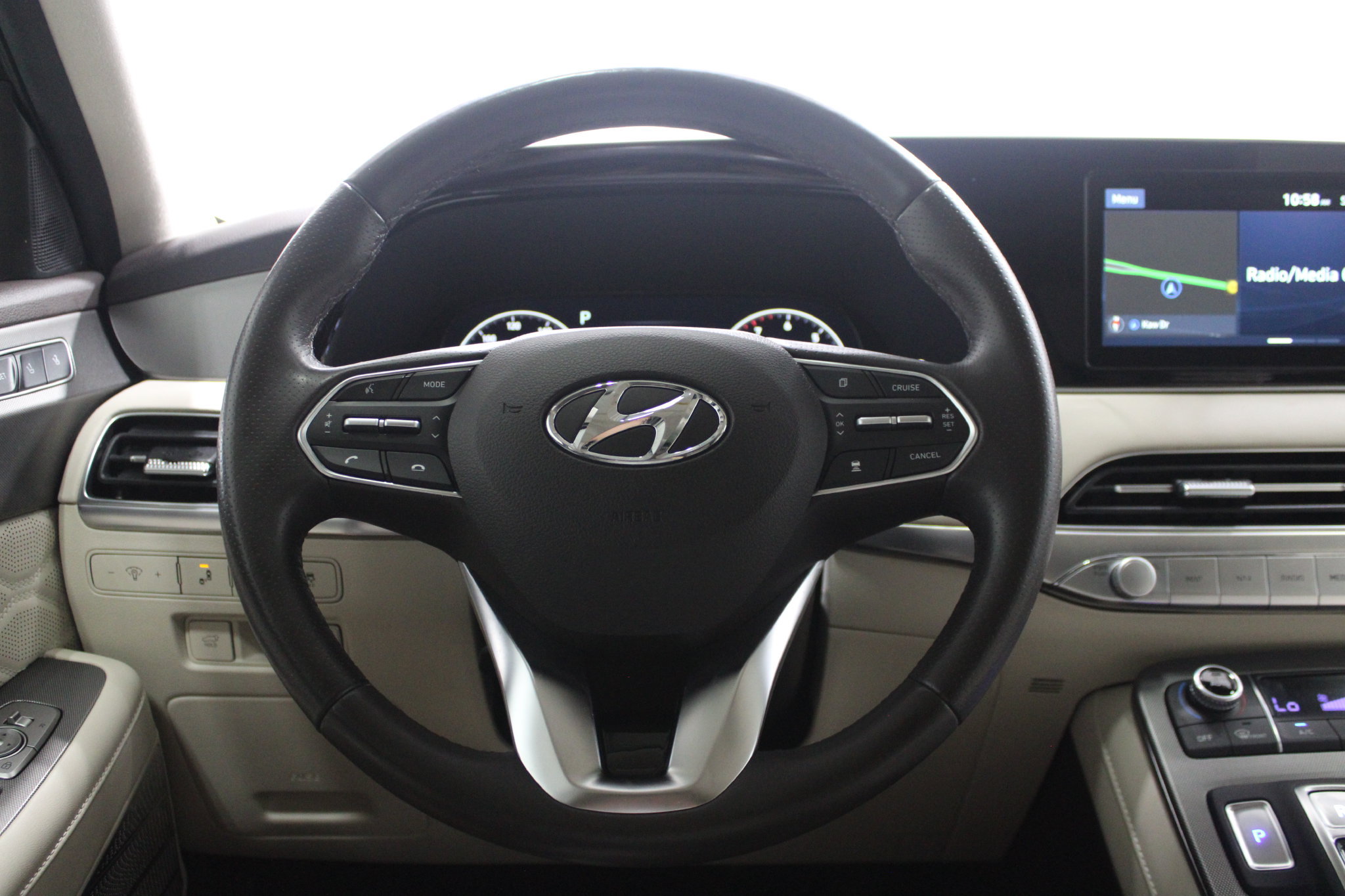 Used 2020 Hyundai Palisade Limited AWD/4WD image 29