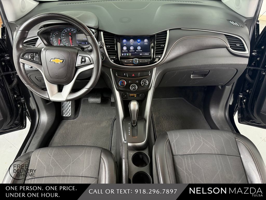 Used 2020 Chevrolet Trax LT w/ Redline Edition image 36